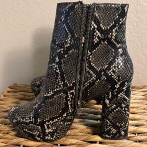 Steve Madden Boots